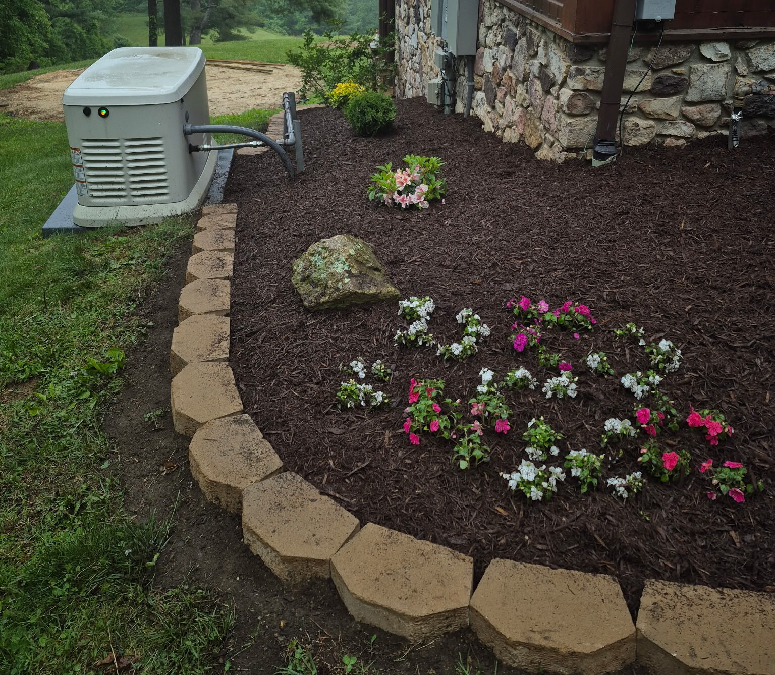 Mulching & Pine Straw